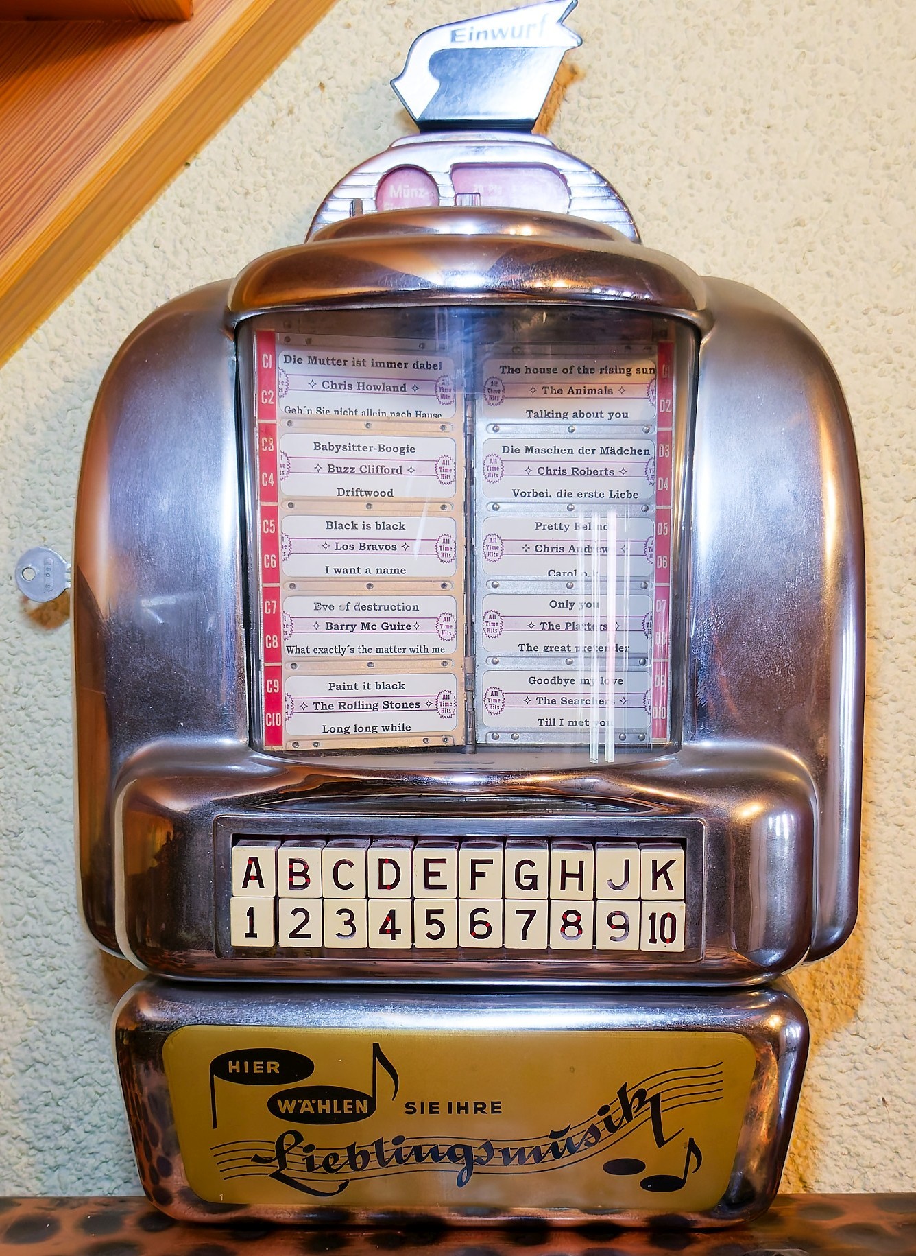 Fernwähler der Firma Hecker aus Paderborn auf Basis der Wallbox Seeburg 3W1